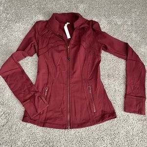 New Lululemon Size 4 Define Full Zip Up Jacket Burgundy Red